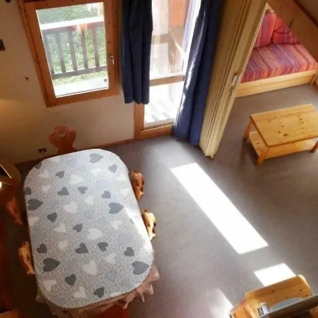 Les Roches 2 아파트